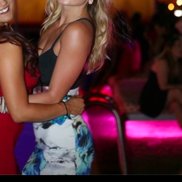 Zara Floral 🩵💐💙Cut Out Mini Dress - Picture 6 of 6